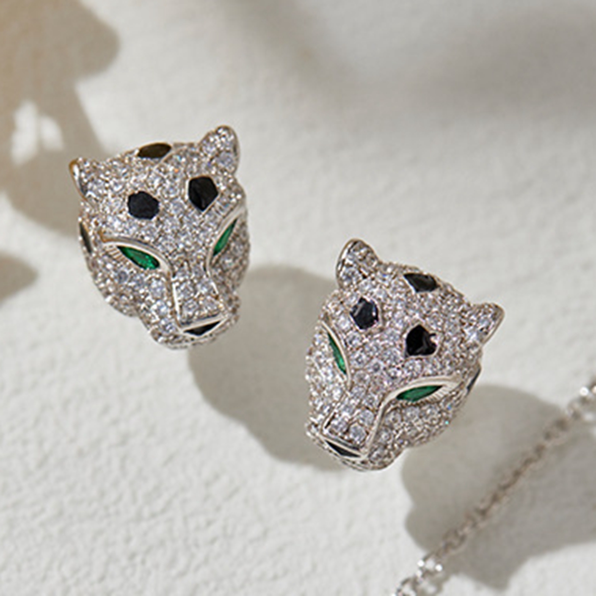 Couple's Black Panther Leopard - огляд і ціна Men Accessories Earrings