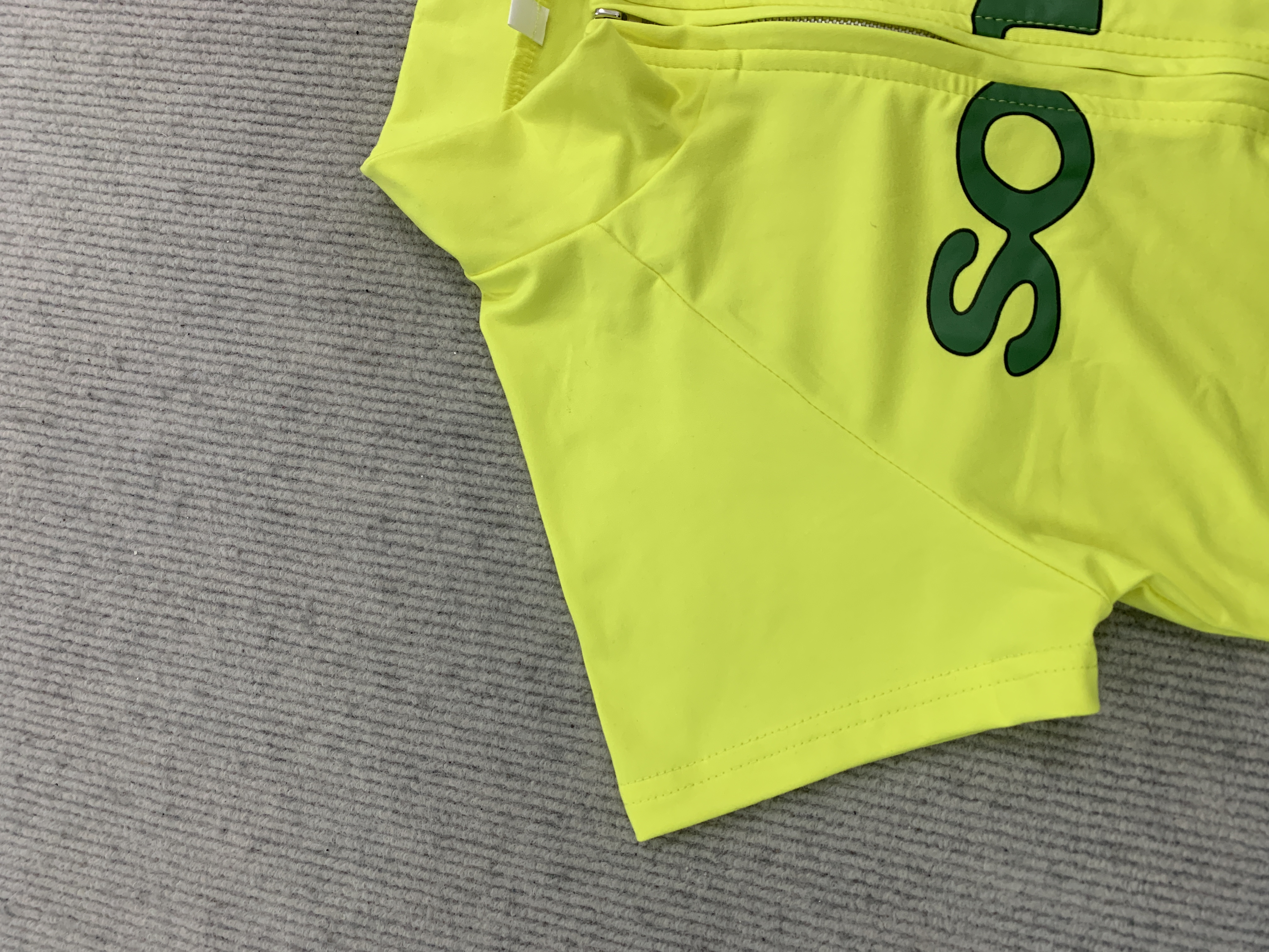 Coquette Neon Green Half Zip S - огляд і ціна Men Accessories To Wear