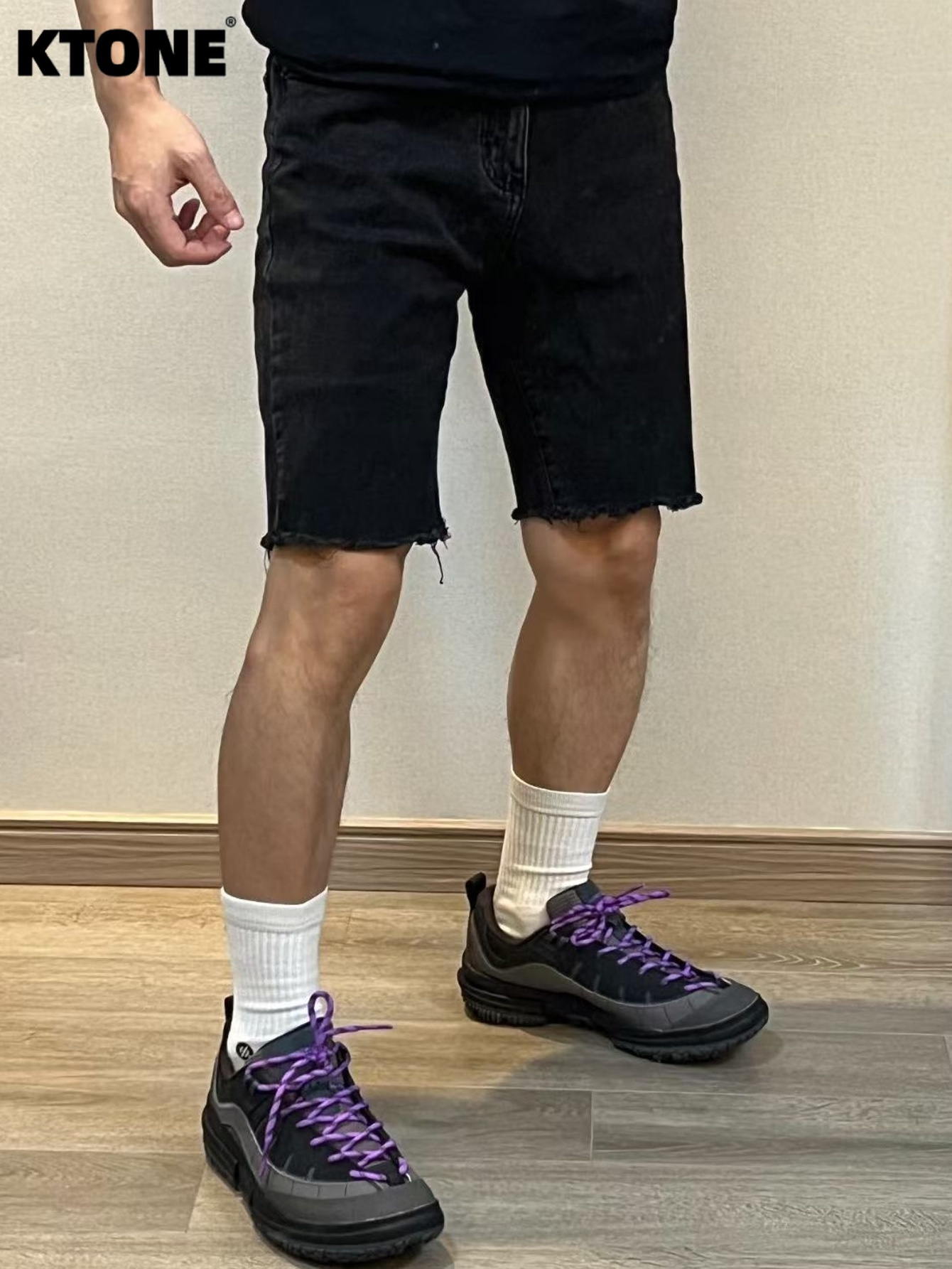 Men's Skinny Fit Black Denim S - огляд і ціна Men Accessories To Wear