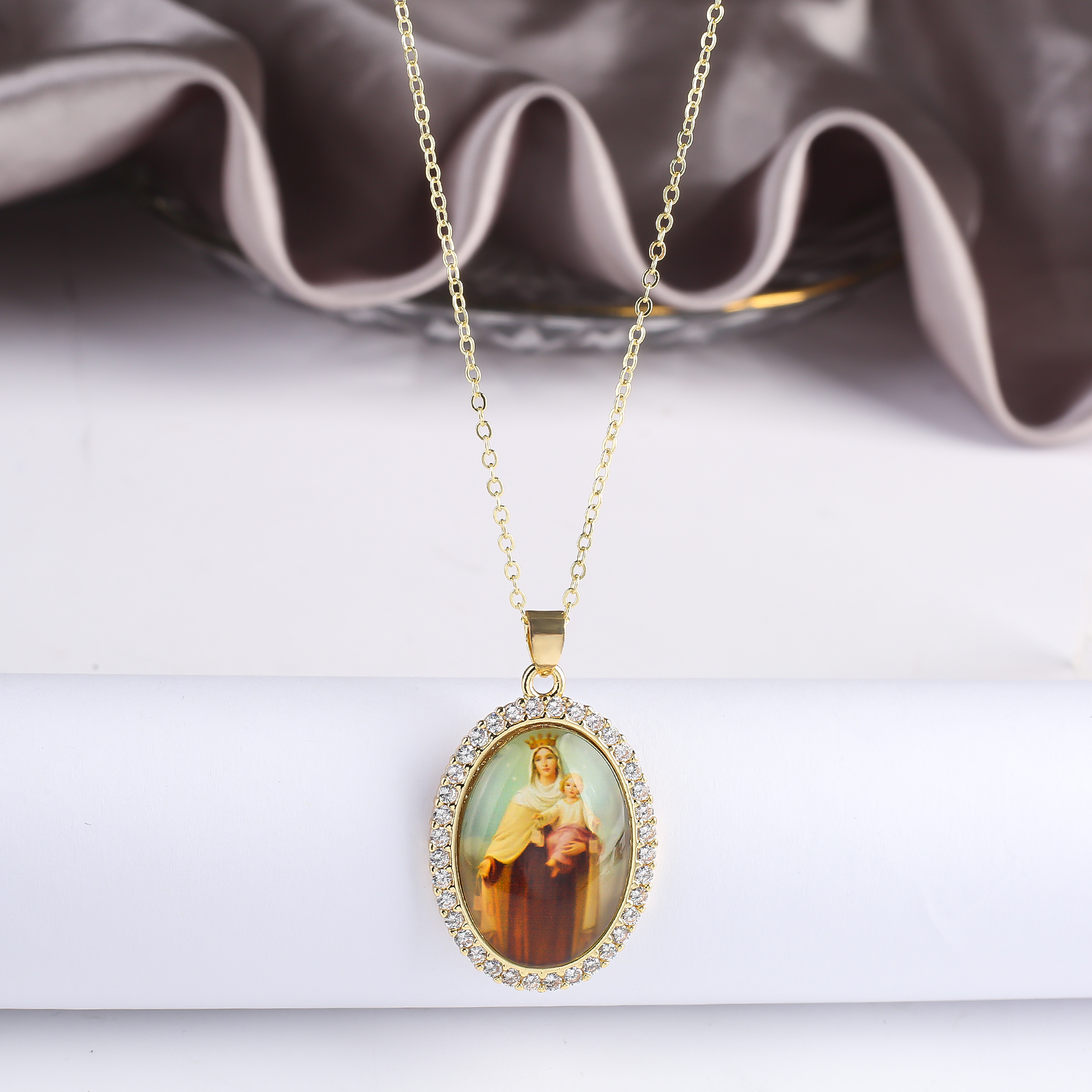 Hot Sale Virgin Mary and Child - огляд і ціна Men'S Accessories Jewelry Sale